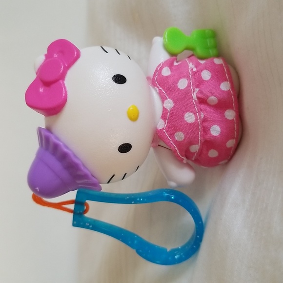 Hello Kitty Keychain - Picture 1 of 3